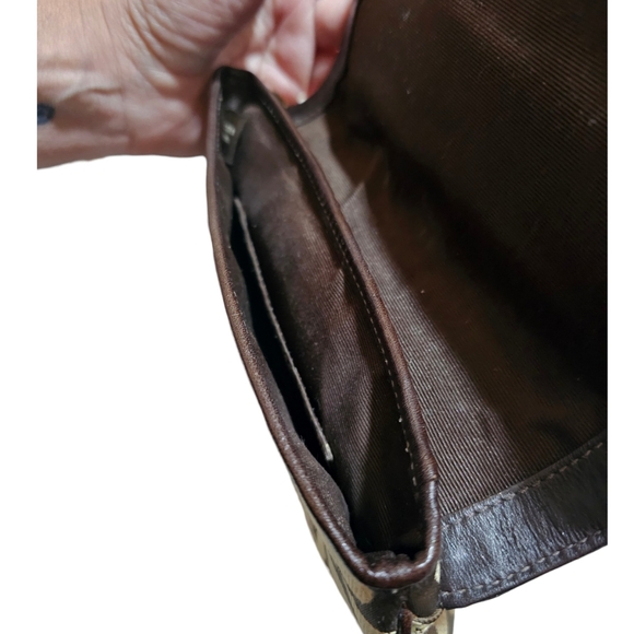 Coach Vintage Signature Canvas Flap Wristlet Khaki Brown Brass HW - Picture 7 of 12